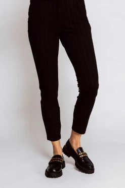 Zhrill Hosen*SOPHIA BLACK