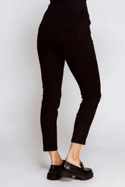 Zhrill Hosen*SOPHIA BLACK