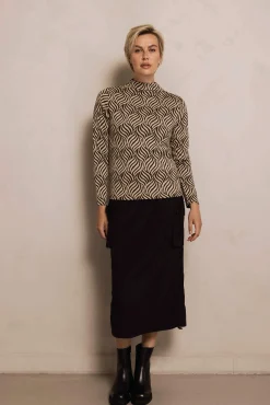 Zhrill Tops & Shirts*ZHABIGAIL SAND