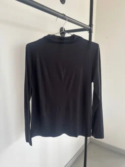 Zhrill Tops & Shirts*ZHABIGAIL BLACK