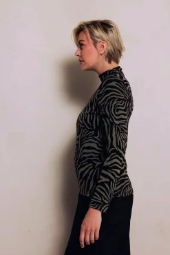 Zhrill Tops & Shirts*ZHABIGAIL GREEN