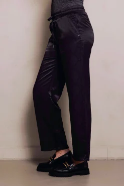 Zhrill Hosen*ZHISLA BLACK