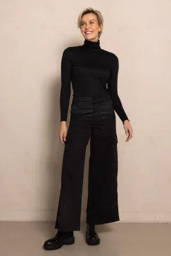 Zhrill Hosen*ZHLYN BLACK