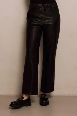 Zhrill Hosen*ZHWAYA BLACK